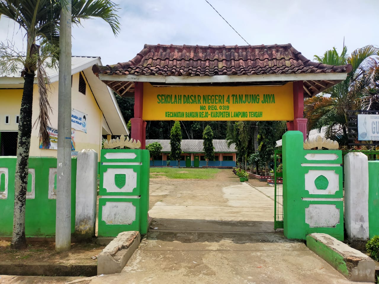Diduga keterlibatan Oknum Dinas dengan Kepala Sekolah SDN 4 Tanjung Jaya