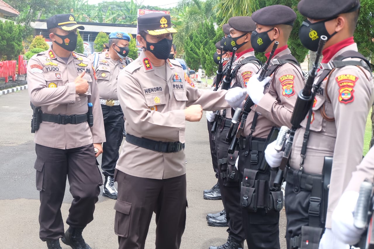 Kunjungan kerja Kapolda Lampung ke Polres Lampung Utara sekaligus resmikan lapangan tembak "99 shooting range"