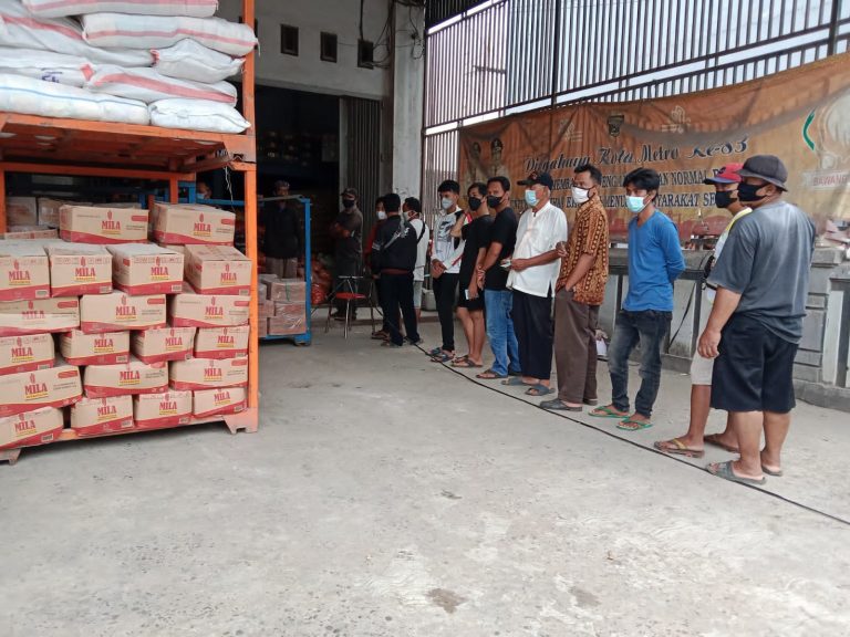 UD.Bawang Lanang Gelar Bazzar Minyak Goreng dengan Protokol Kesehatan (Prokes)