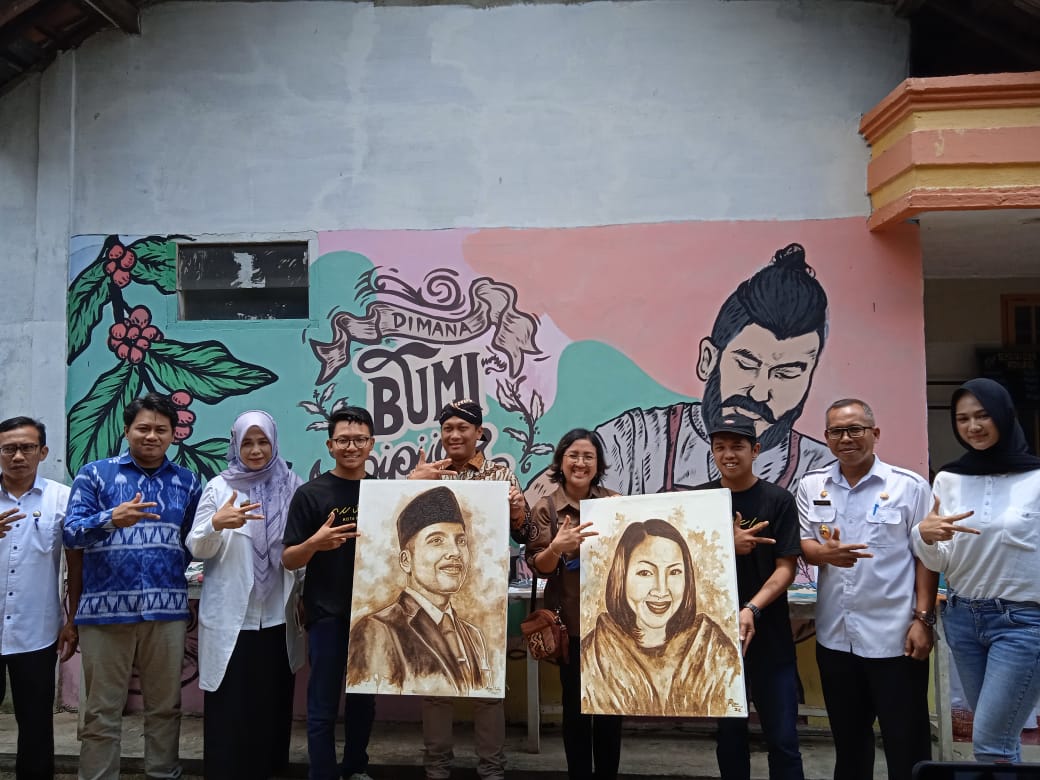 Kemenparekraf Gelar BISA Fest Kreasi Seni Bumi Sai Wawai di Payungi