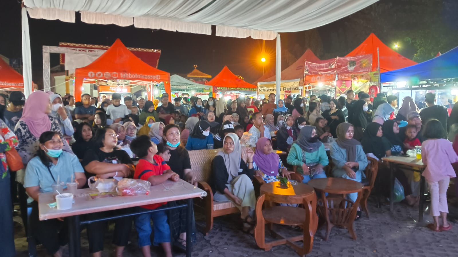 Luar biasa antusias Masyarakat mengunjungi Gebyar Festival Kuliner PKPK Kota Metro