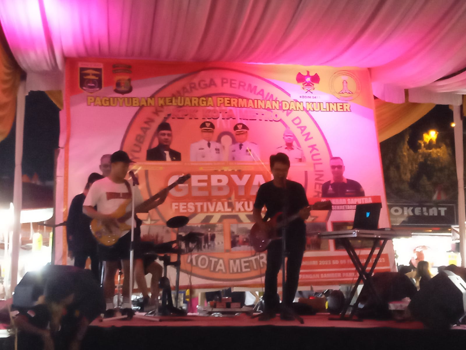 Band Lokal Metro ikut Meriahkan Panggung Festival Kuliner PKPK